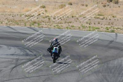 media/Apr-20-2025-AHRMA (Sun) [[393a79c373]]/Race/Group 2/Turn 4b/